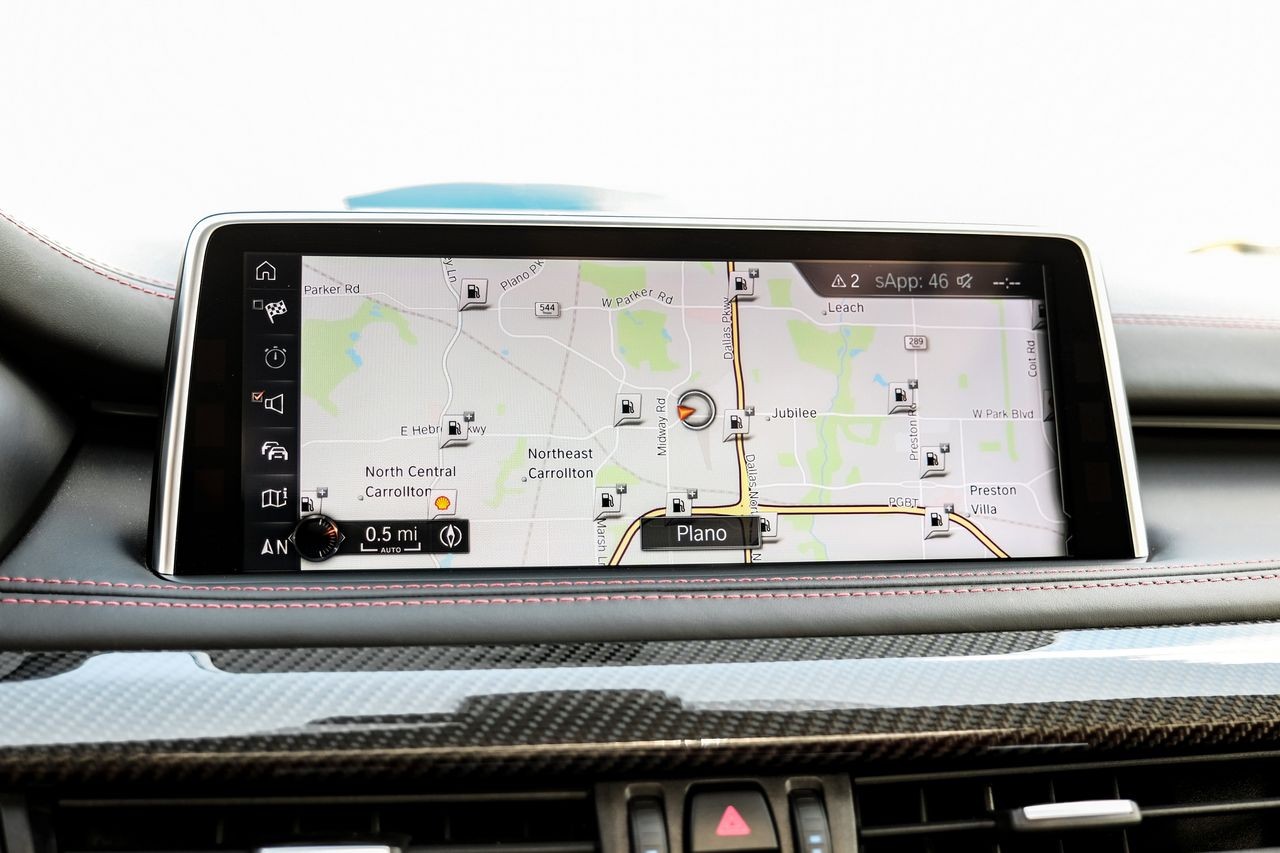 BMW X5 M Vehicle Main Gallery Image 22