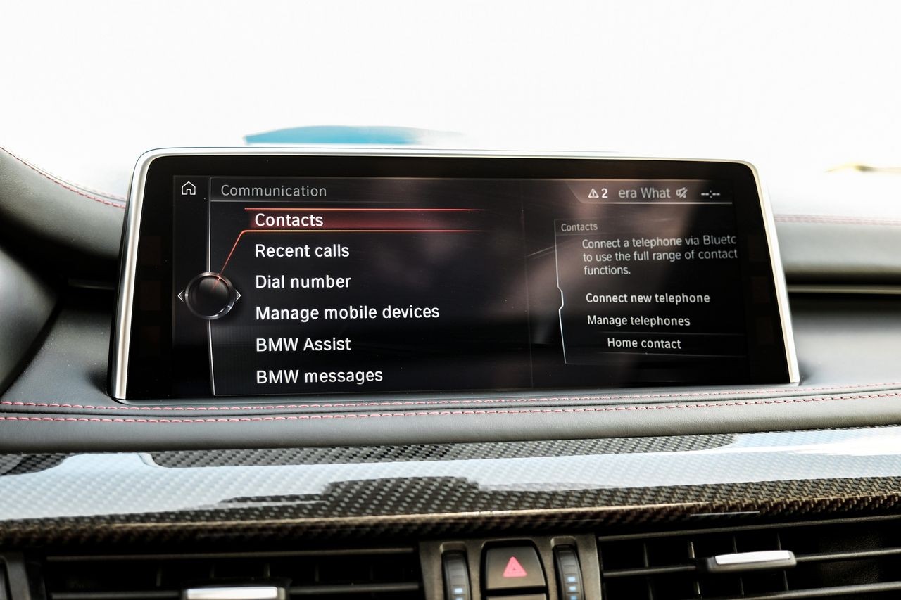 BMW X5 M Vehicle Main Gallery Image 32