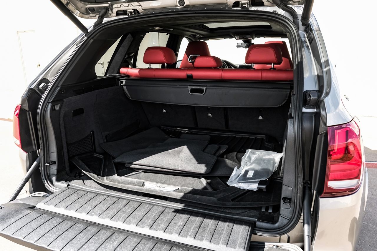 BMW X5 M Vehicle Main Gallery Image 56