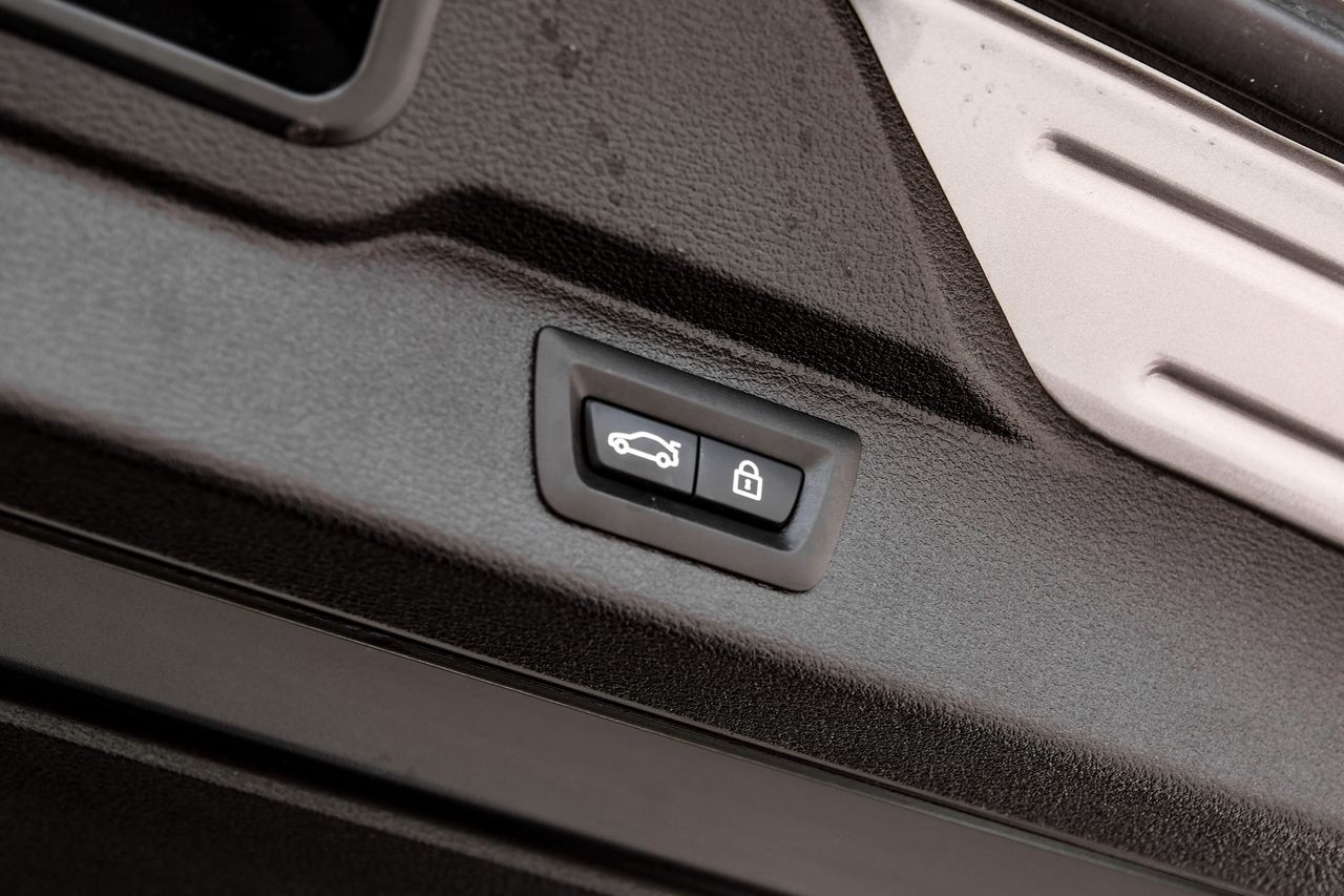 BMW X5 M Vehicle Main Gallery Image 58