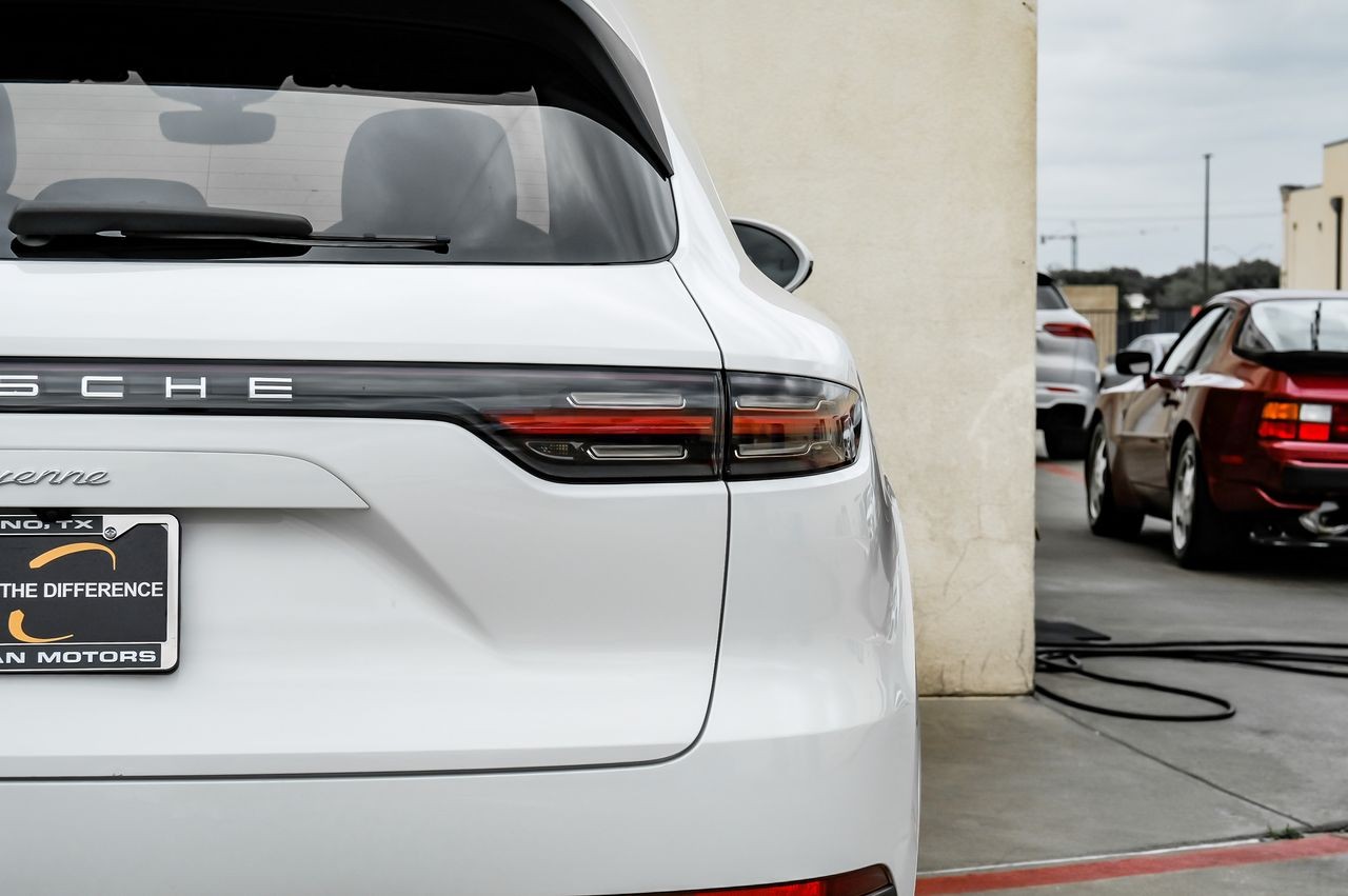 Porsche Cayenne Vehicle Main Gallery Image 59