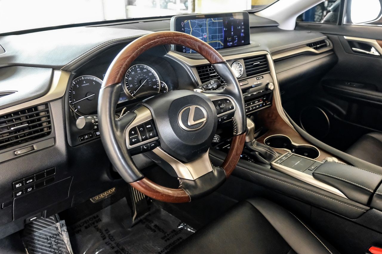 Lexus RX 350L Vehicle Main Gallery Image 03