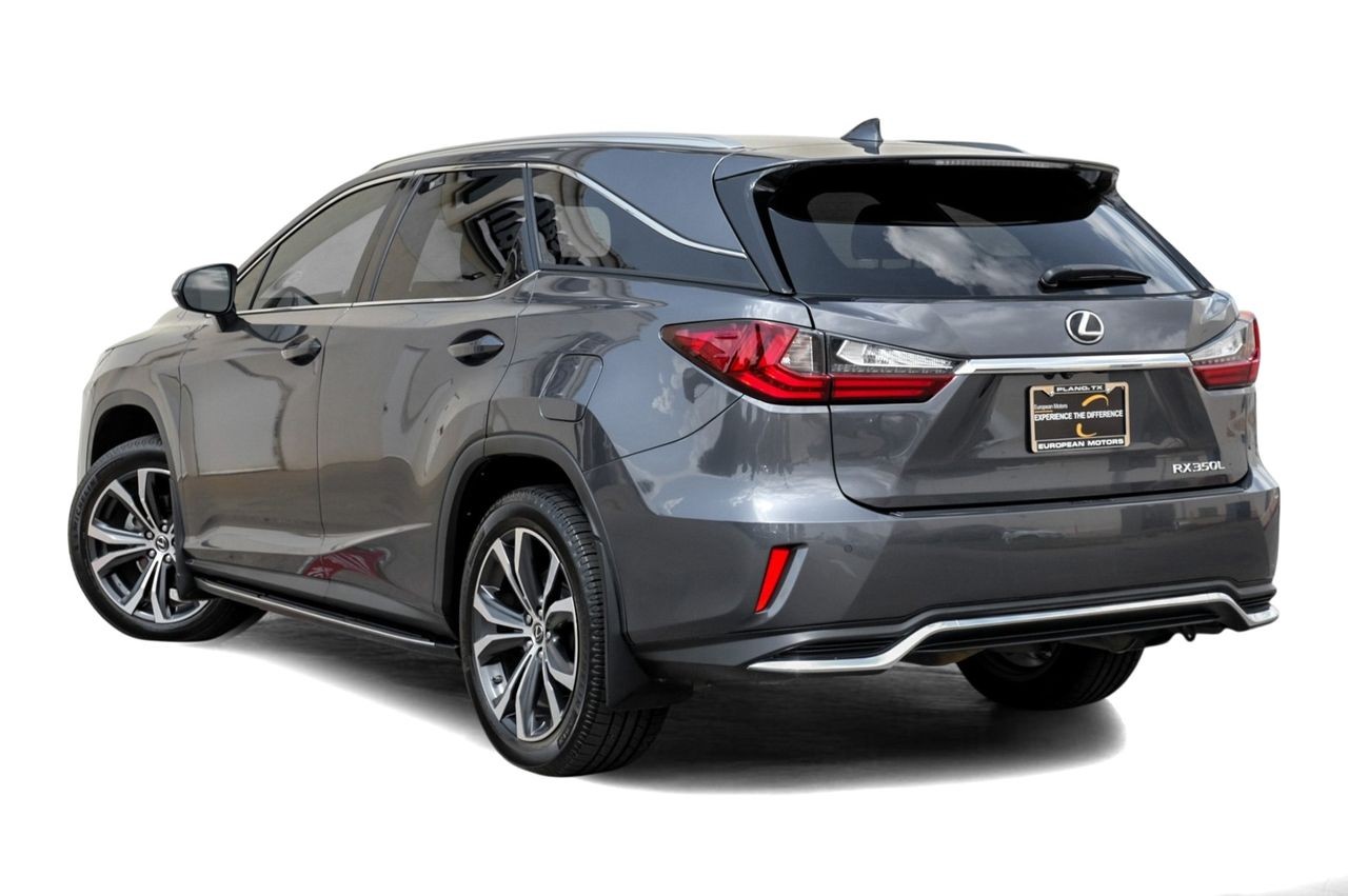 Lexus RX 350L Vehicle Main Gallery Image 11