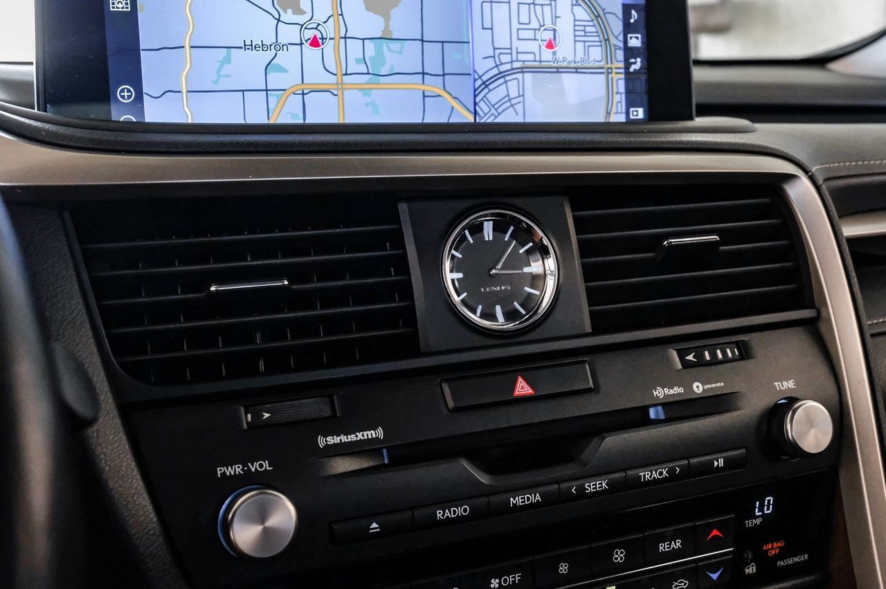 Lexus RX 350L Vehicle Main Gallery Image 28