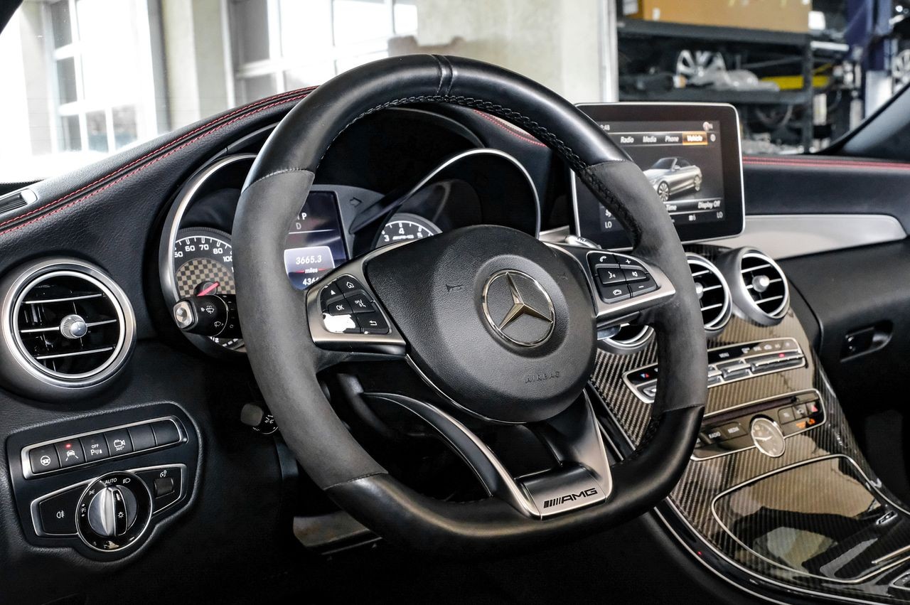 Mercedes-Benz C 43 AMG Vehicle Main Gallery Image 14