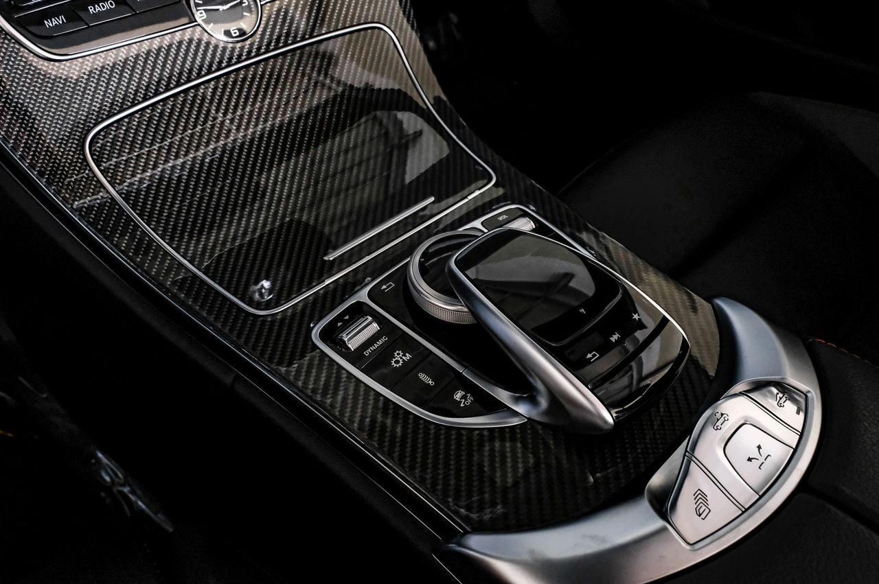 Mercedes-Benz C 43 AMG Vehicle Main Gallery Image 21
