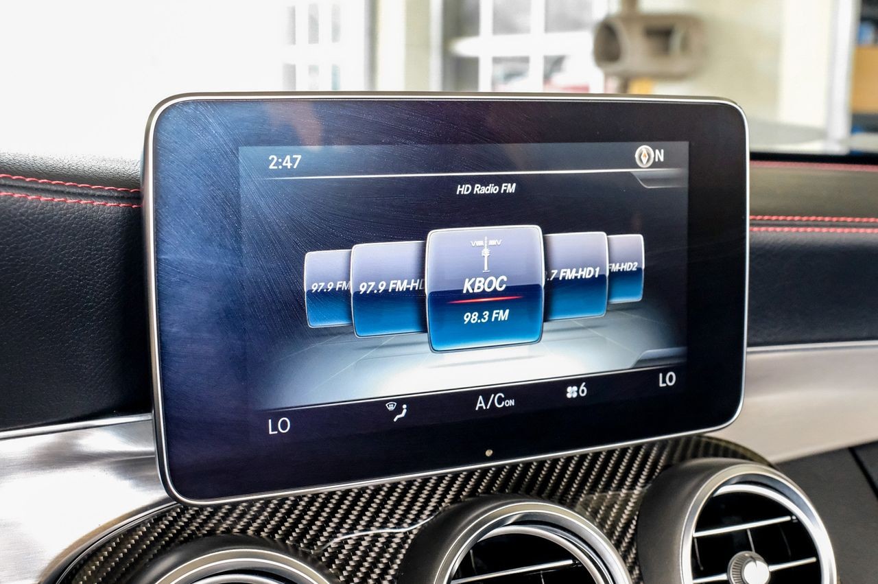 Mercedes-Benz C 43 AMG Vehicle Main Gallery Image 24