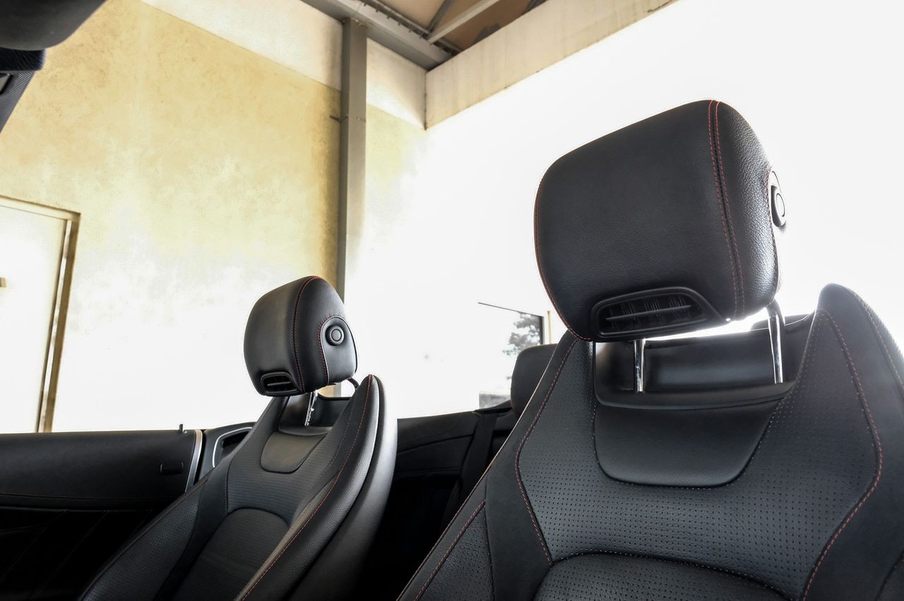 Mercedes-Benz C 43 AMG Vehicle Main Gallery Image 30