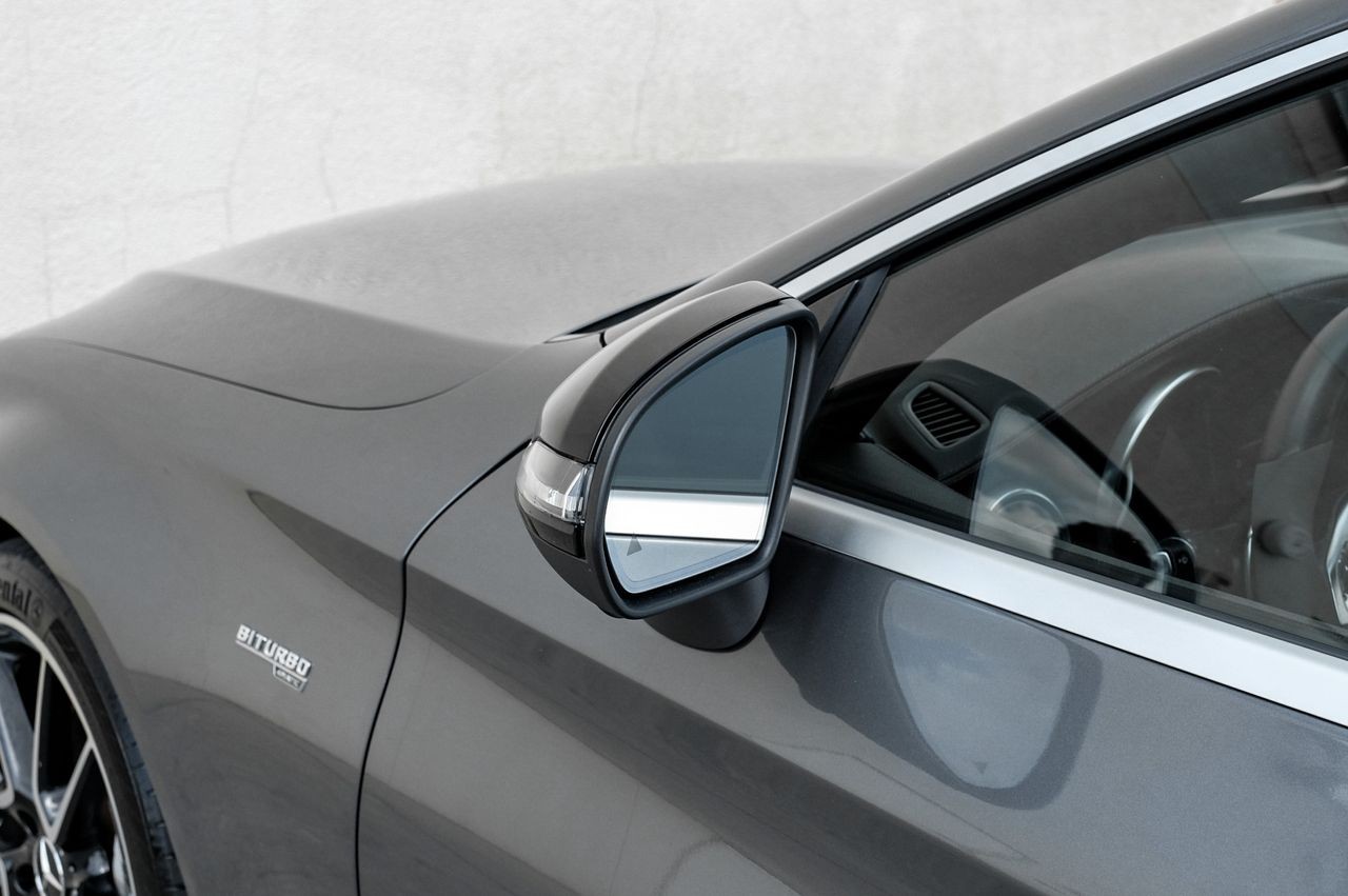 Mercedes-Benz C 43 AMG Vehicle Main Gallery Image 35