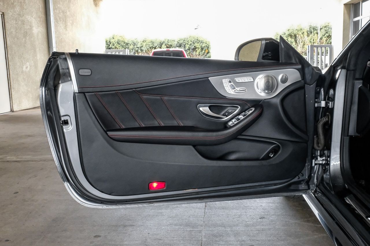 Mercedes-Benz C 43 AMG Vehicle Main Gallery Image 36