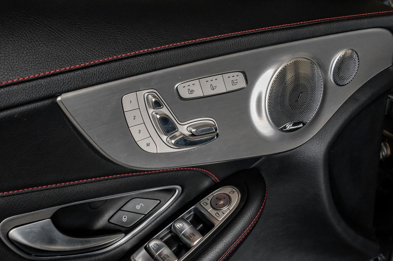 Mercedes-Benz C 43 AMG Vehicle Main Gallery Image 38