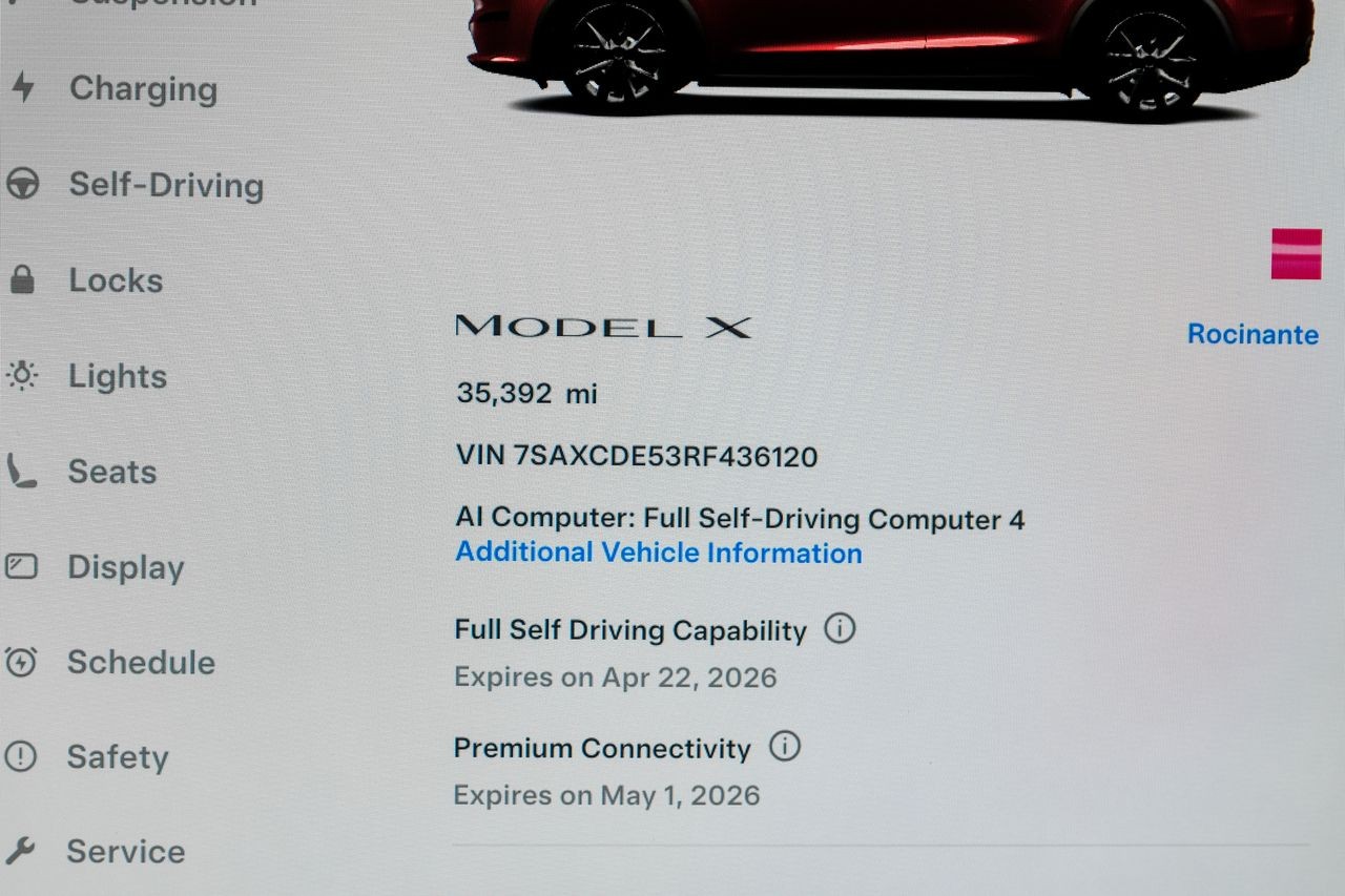 Tesla Model X Vehicle Main Gallery Image 16