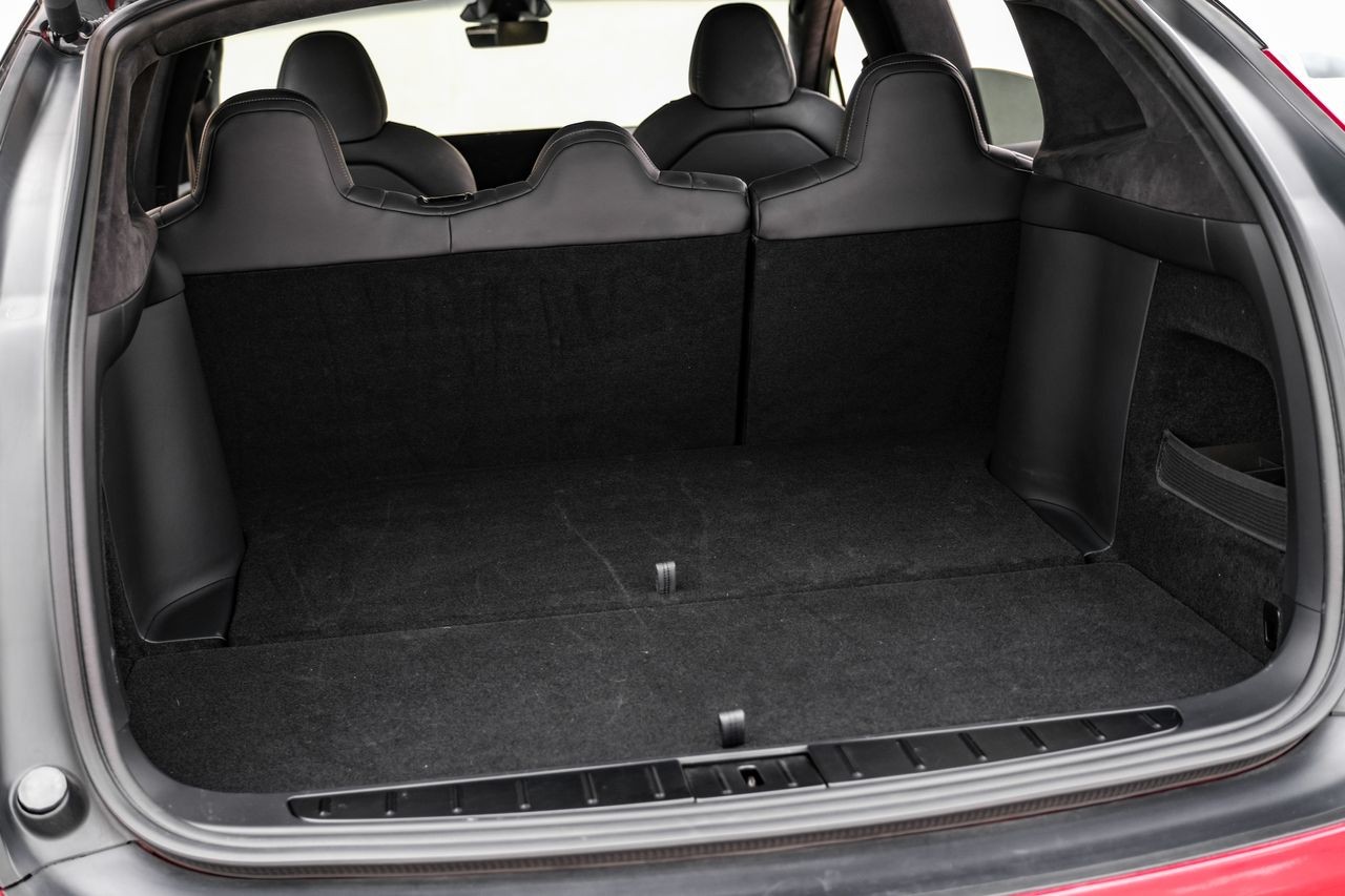 Tesla Model X Vehicle Main Gallery Image 42