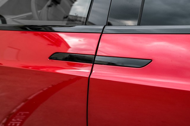 Tesla Model X Vehicle Main Gallery Image 34