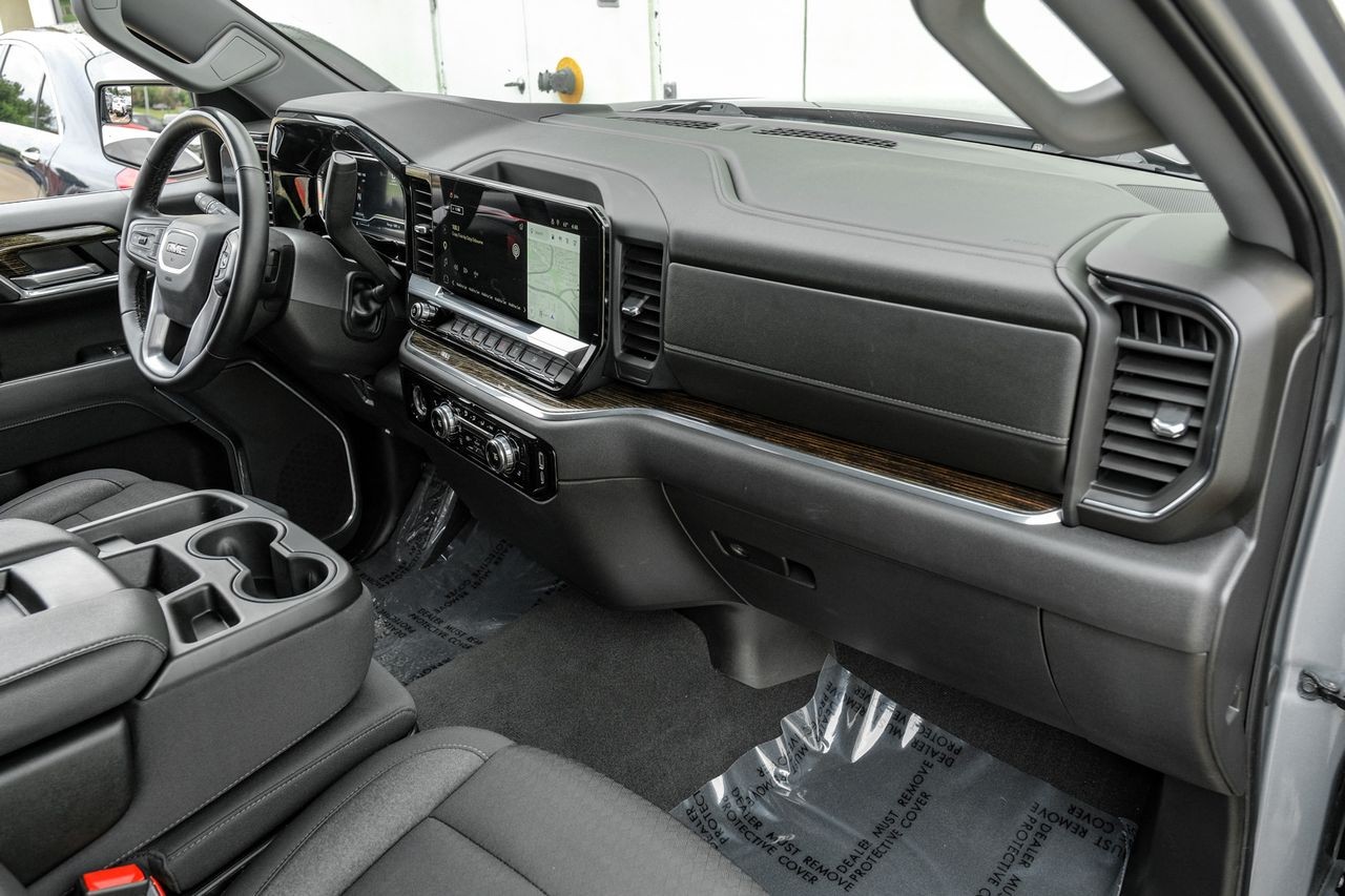GMC Sierra 1500 Vehicle Main Gallery Image 12