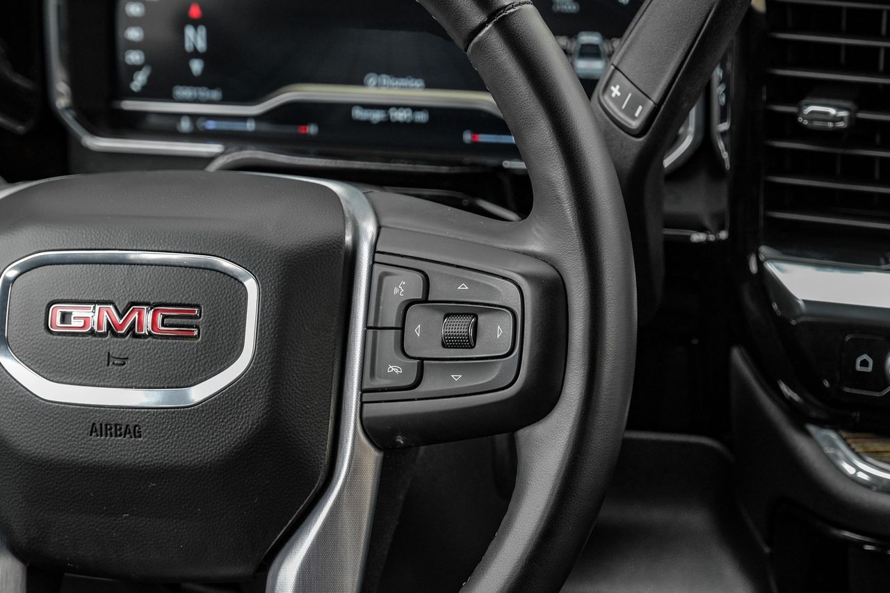 GMC Sierra 1500 Vehicle Main Gallery Image 18