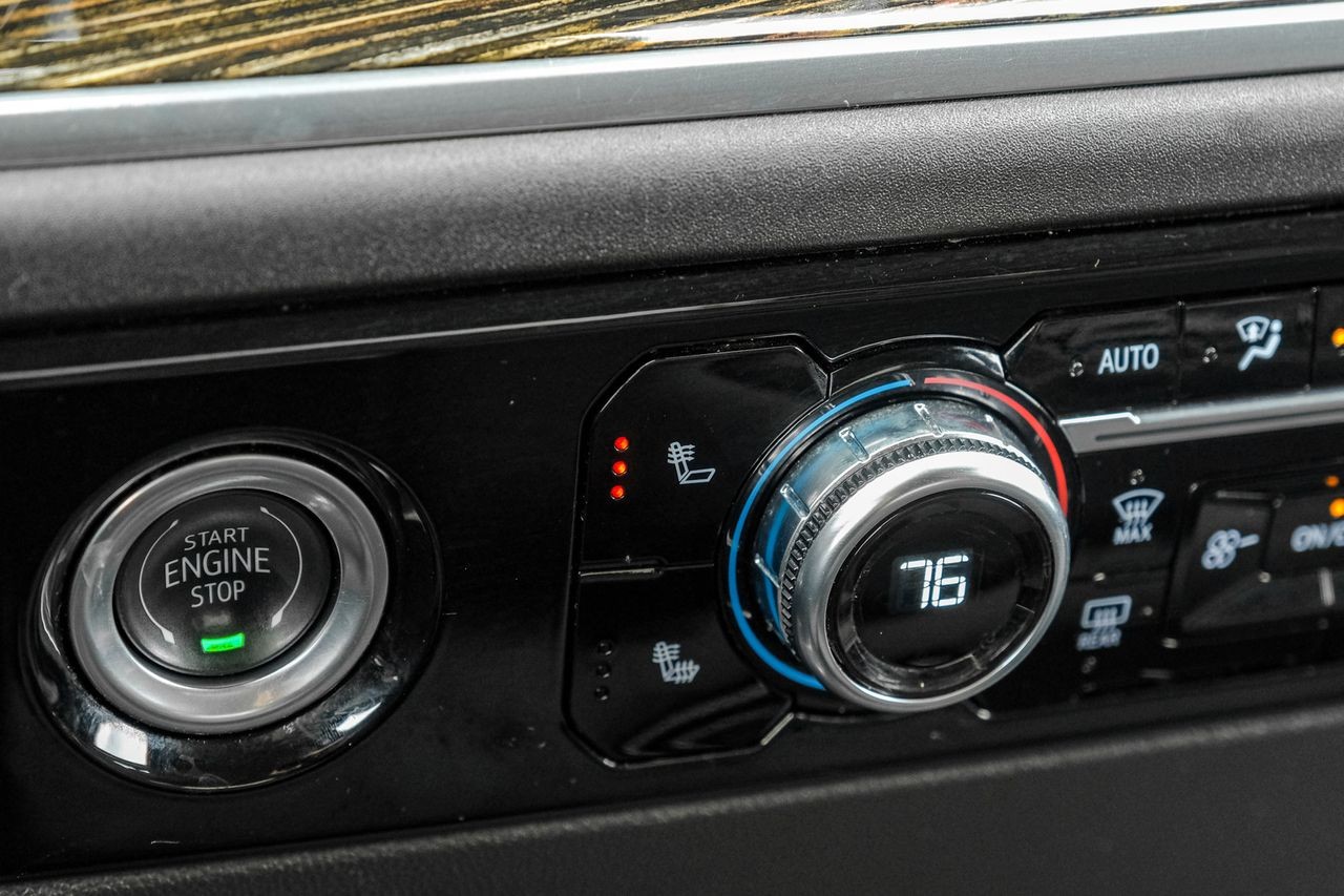 GMC Sierra 1500 Vehicle Main Gallery Image 29