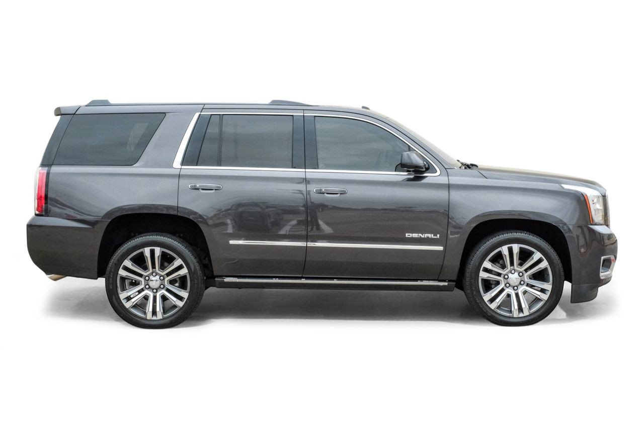 GMC Yukon Vehicle Main Gallery Image 08