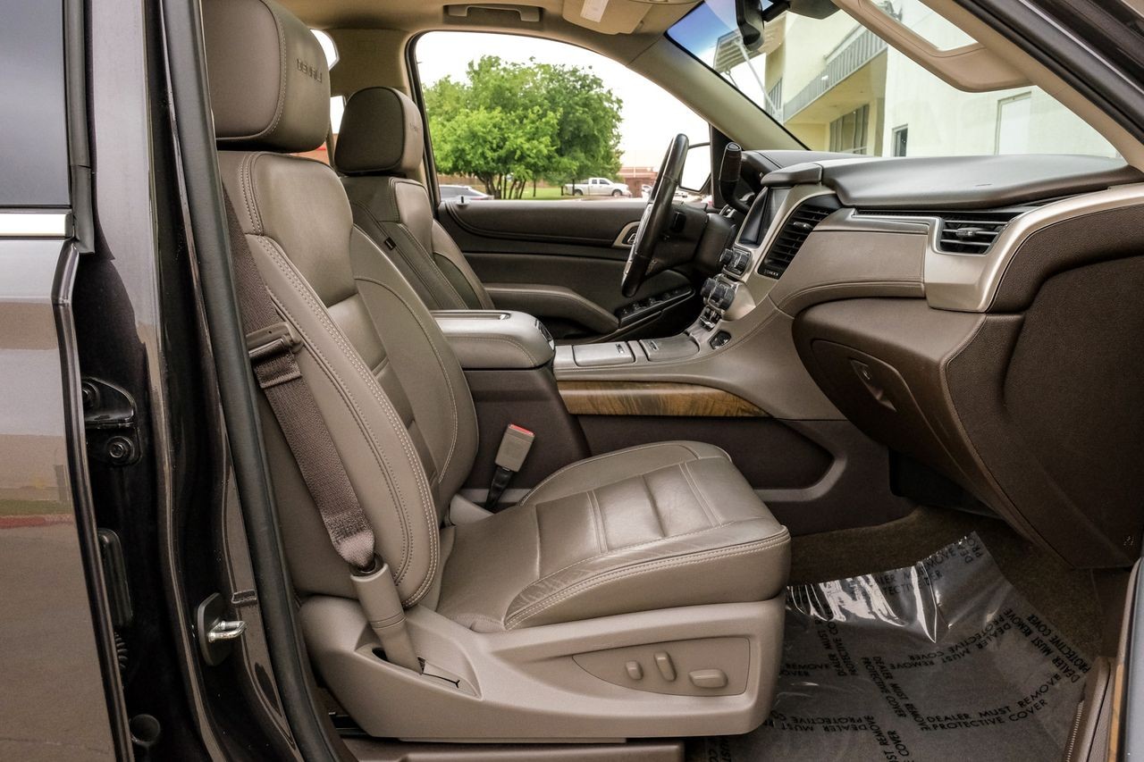 GMC Yukon Vehicle Main Gallery Image 37