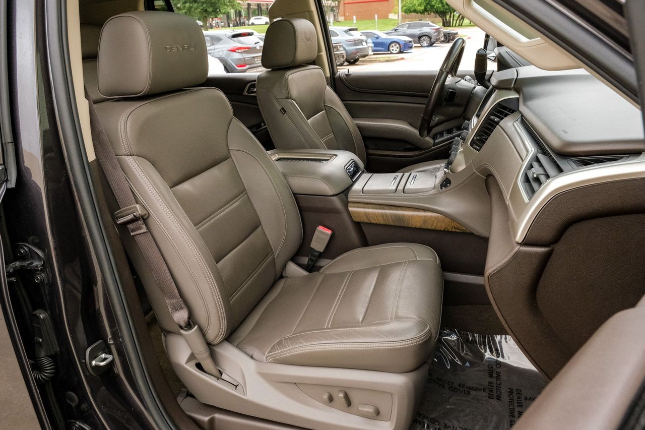 GMC Yukon Vehicle Main Gallery Image 38