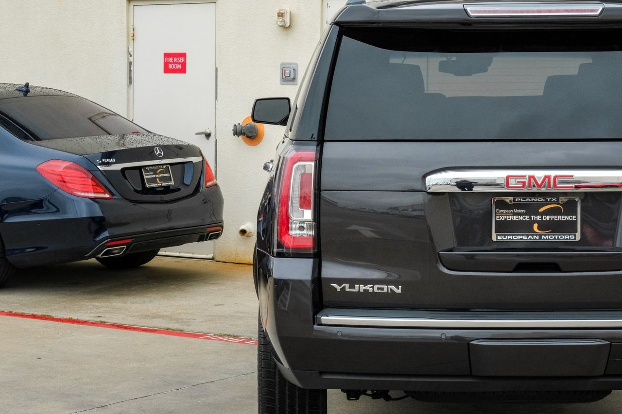 GMC Yukon Vehicle Main Gallery Image 56