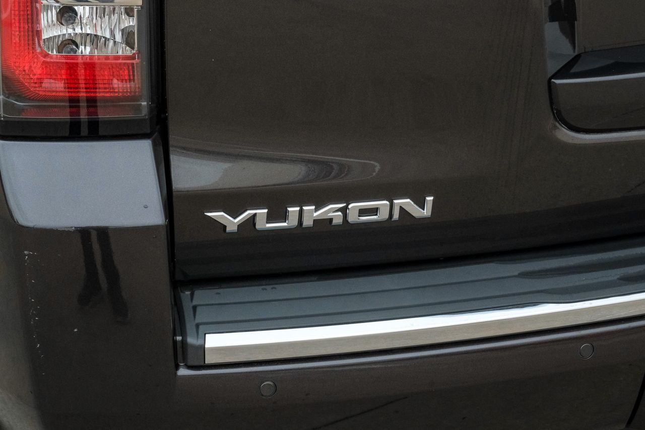 GMC Yukon Vehicle Main Gallery Image 57