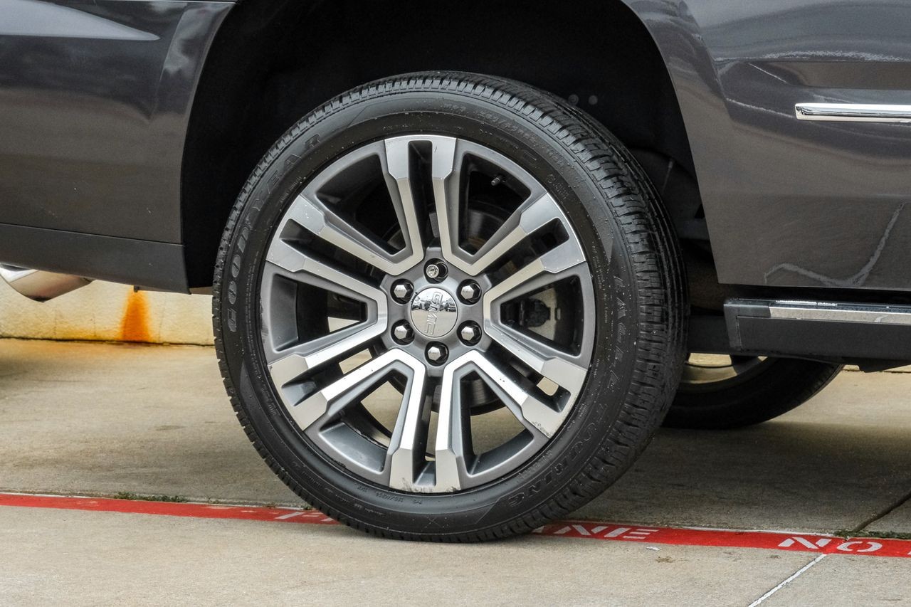 GMC Yukon Vehicle Main Gallery Image 62