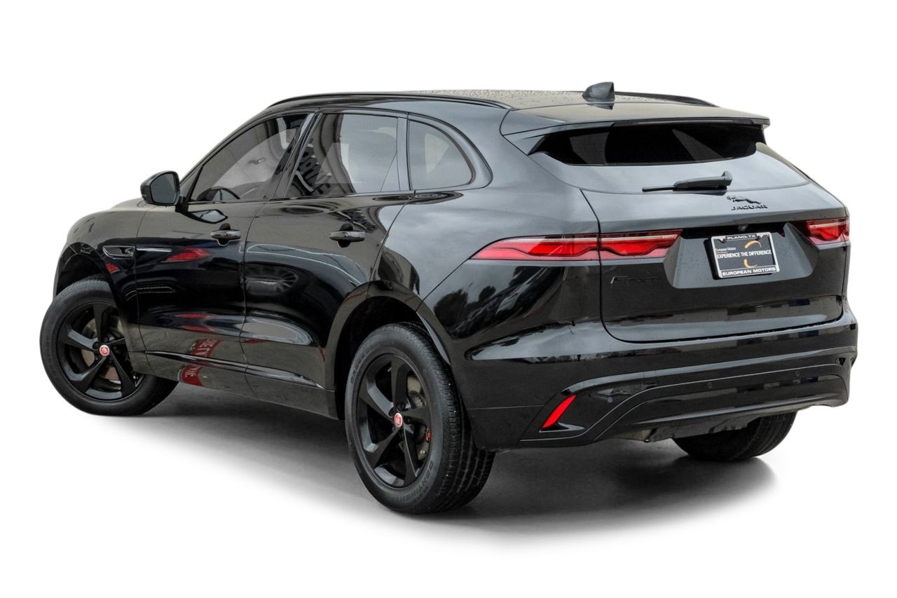 Jaguar F-PACE Vehicle Main Gallery Image 11