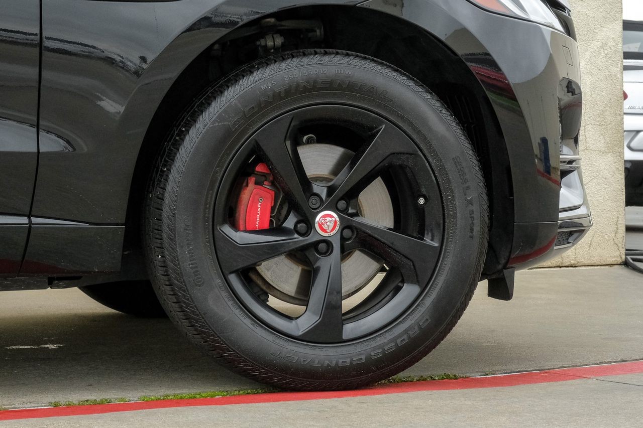 Jaguar F-PACE Vehicle Main Gallery Image 59