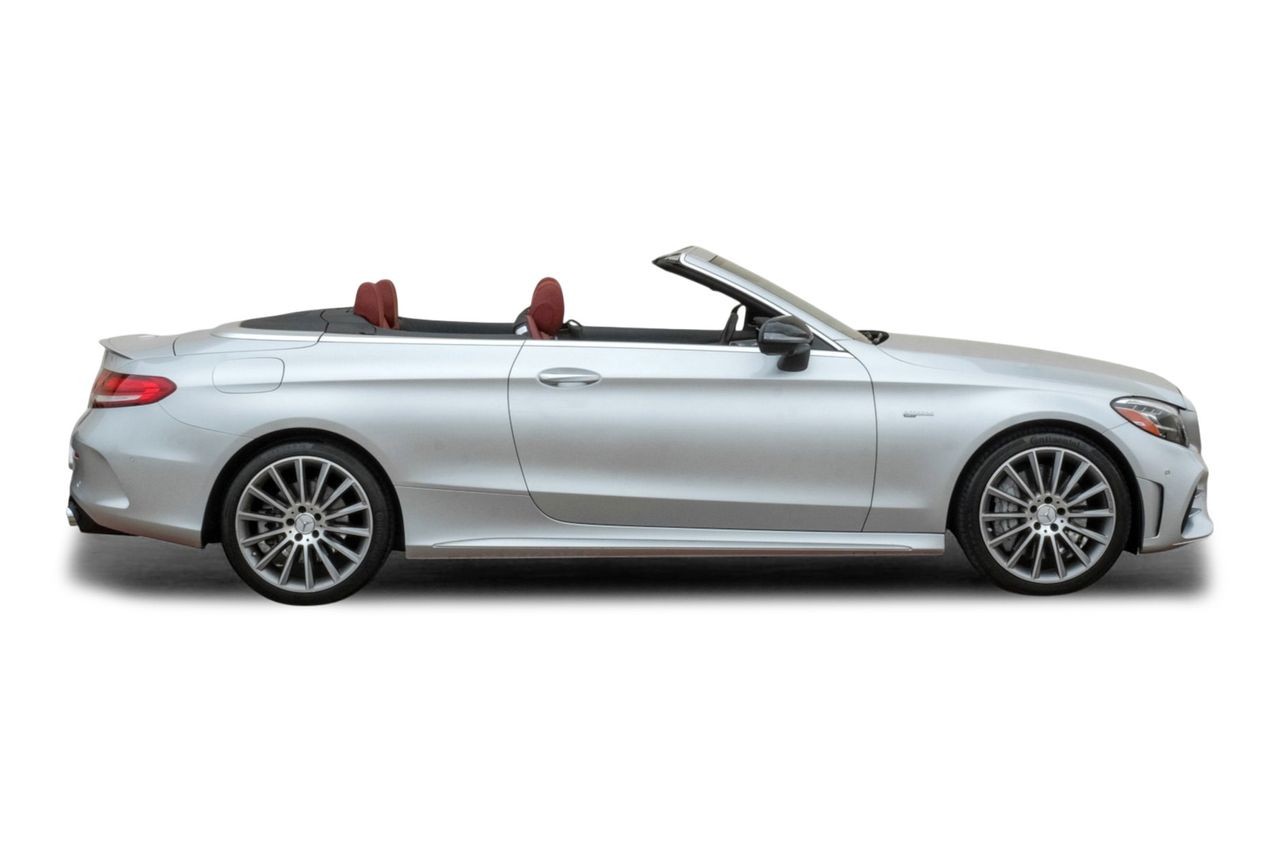 Mercedes-Benz C-Class Vehicle Main Gallery Image 08