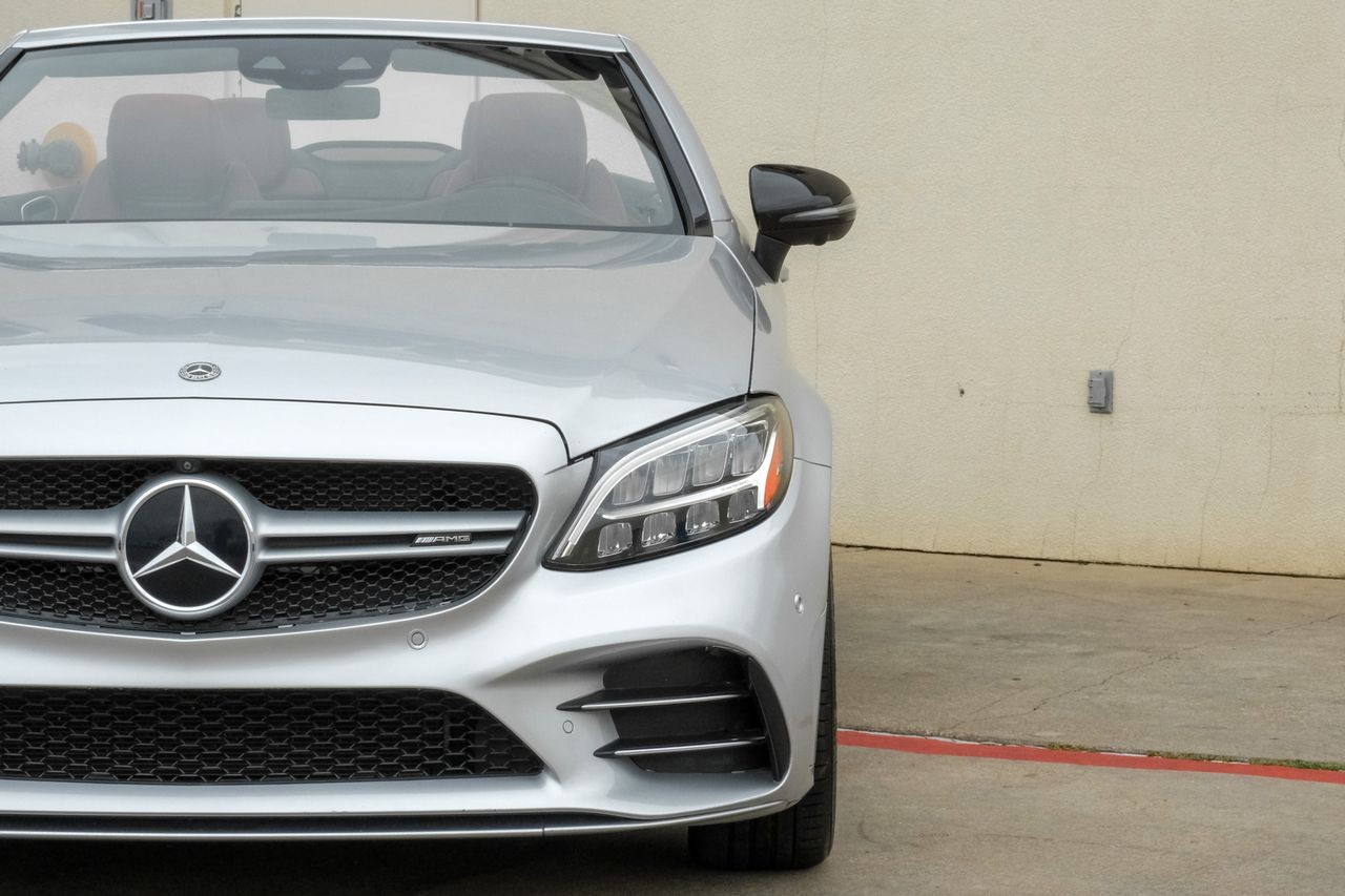 Mercedes-Benz C-Class Vehicle Main Gallery Image 44