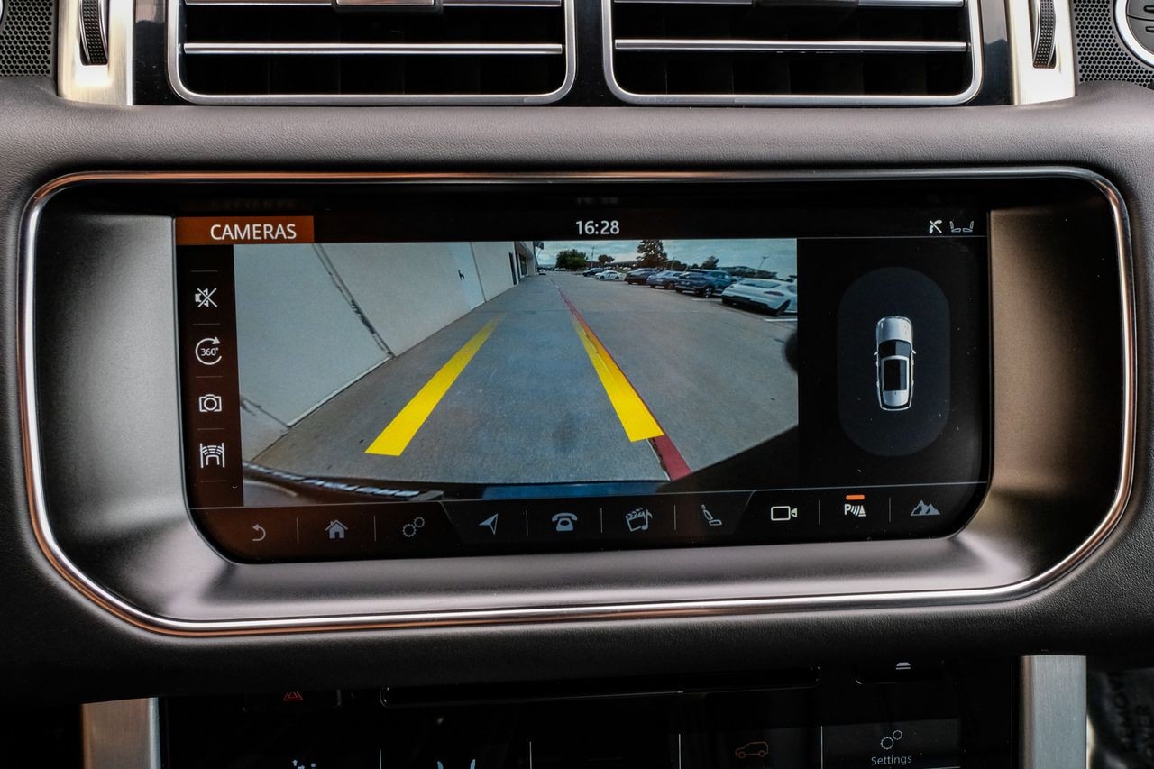 Land Rover Range Rover Vehicle Main Gallery Image 21