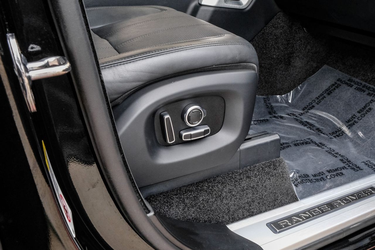 Land Rover Range Rover Vehicle Main Gallery Image 35