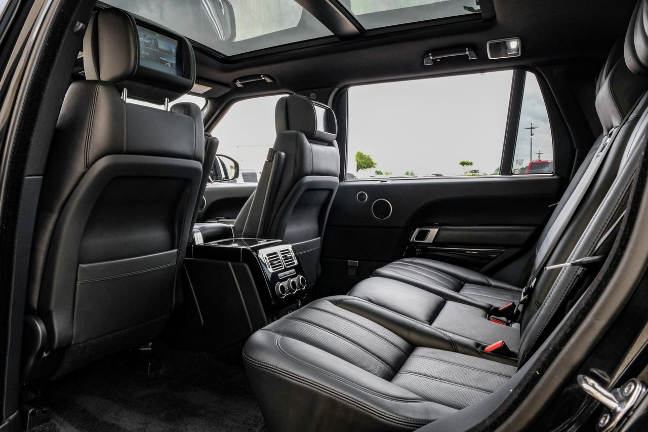 Land Rover Range Rover Vehicle Main Gallery Image 40