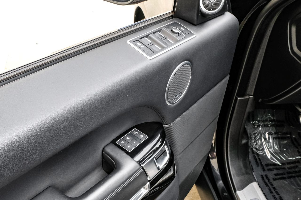 Land Rover Range Rover Vehicle Main Gallery Image 45