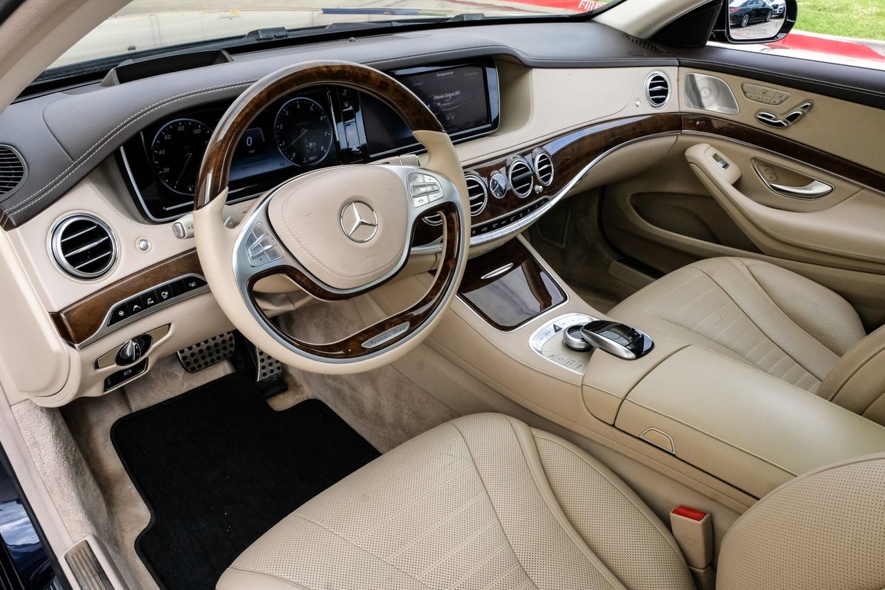 Mercedes-Benz S 550 Vehicle Main Gallery Image 03