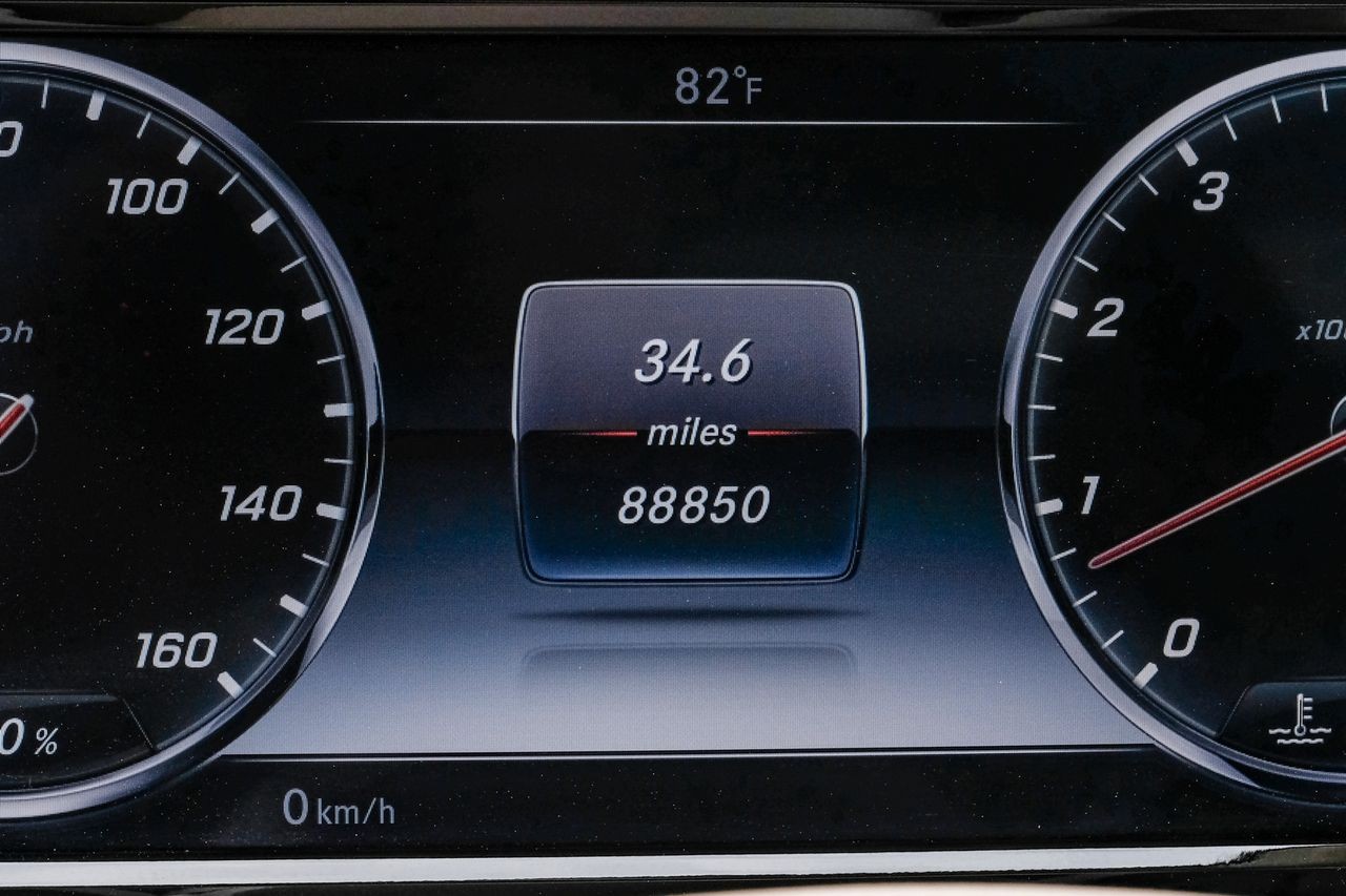 Mercedes-Benz S 550 Vehicle Main Gallery Image 21