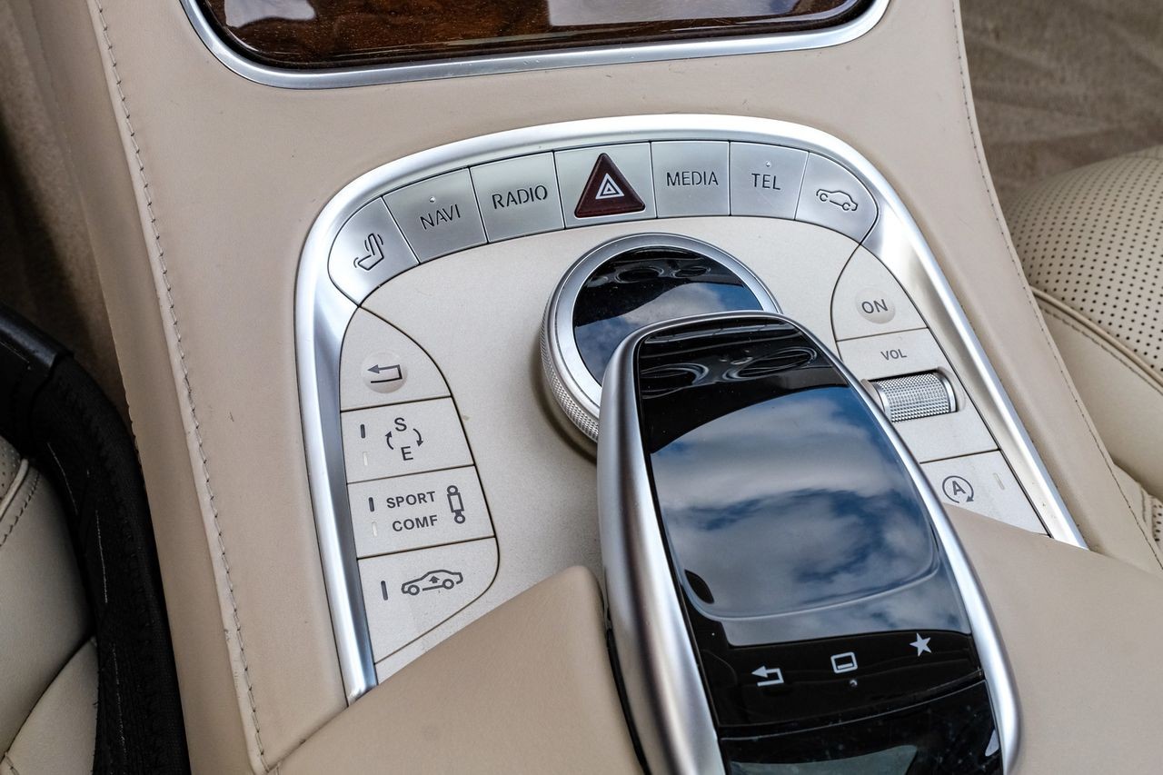 Mercedes-Benz S 550 Vehicle Main Gallery Image 27