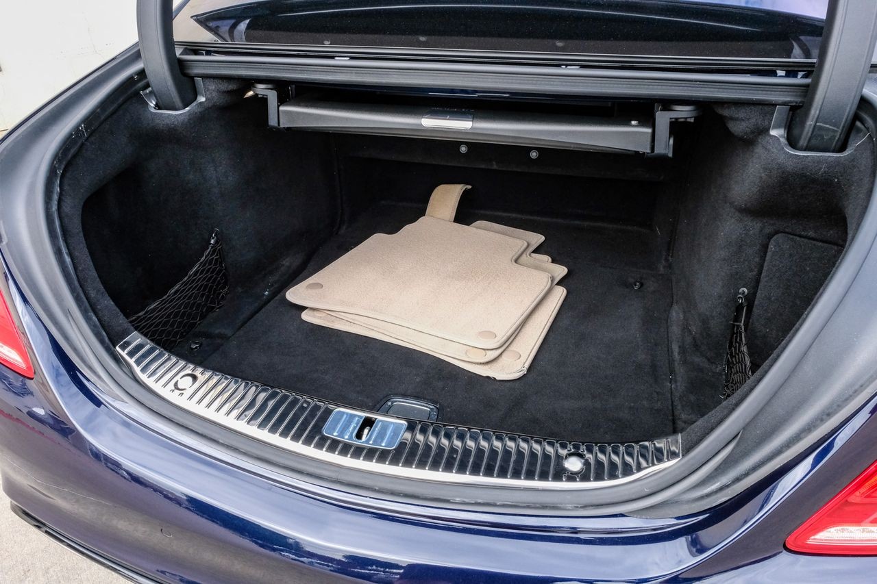 Mercedes-Benz S 550 Vehicle Main Gallery Image 54