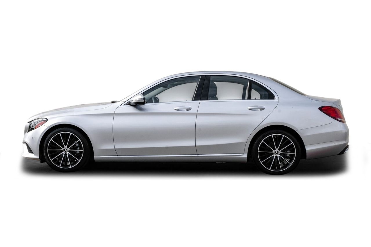 Mercedes-Benz C 300 Vehicle Main Gallery Image 12