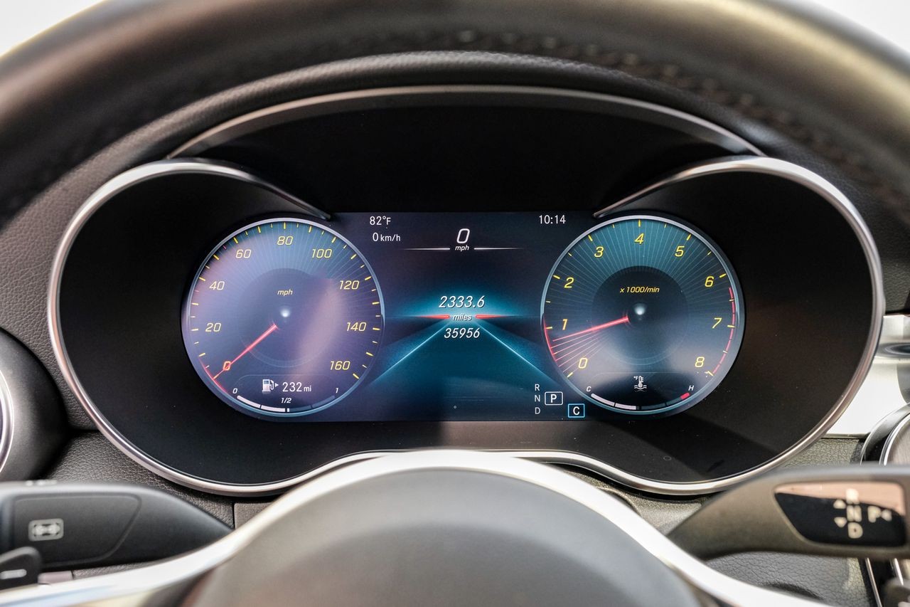 Mercedes-Benz C 300 Vehicle Main Gallery Image 20