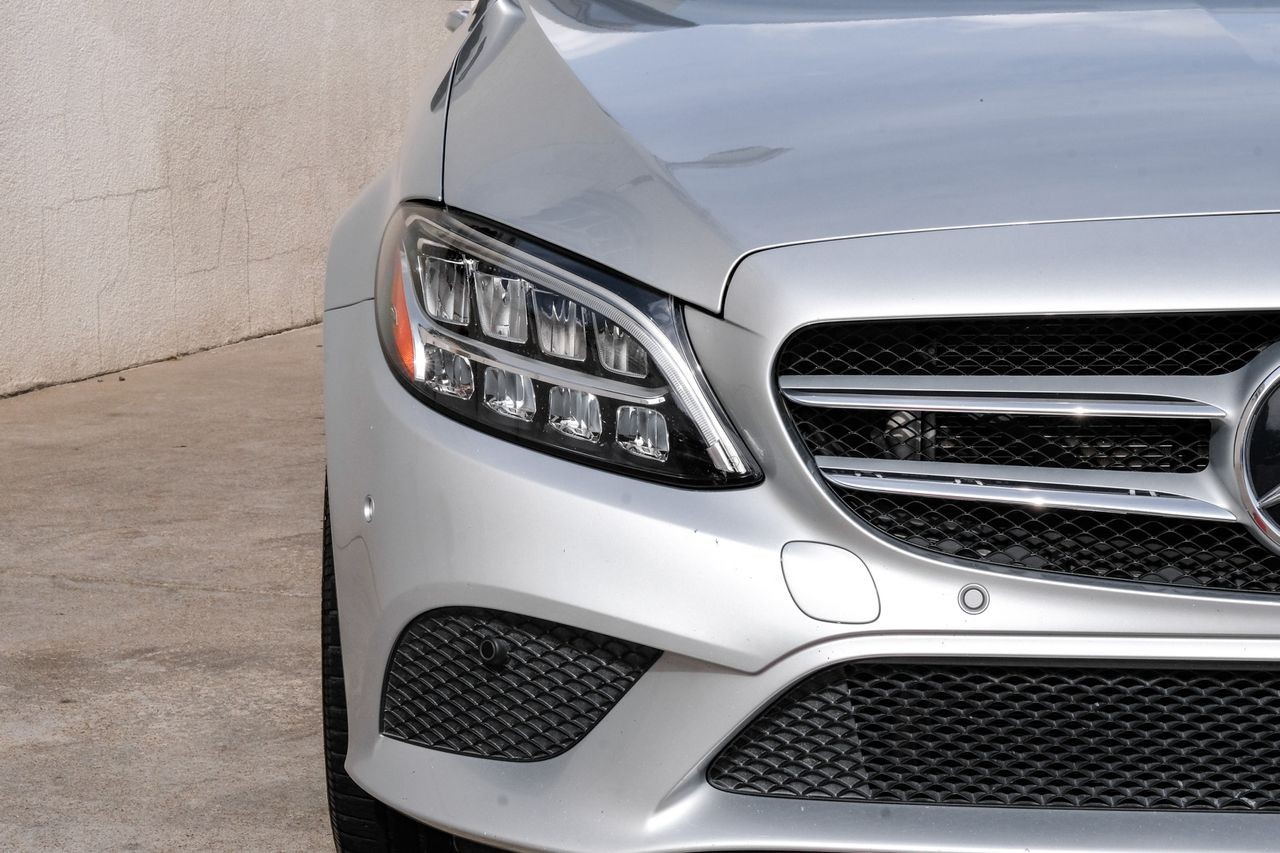 Mercedes-Benz C 300 Vehicle Main Gallery Image 48