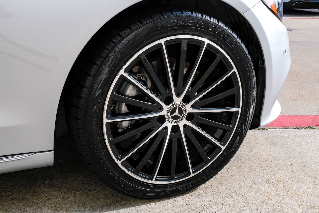 Mercedes-Benz C 300 Vehicle Main Gallery Image 55