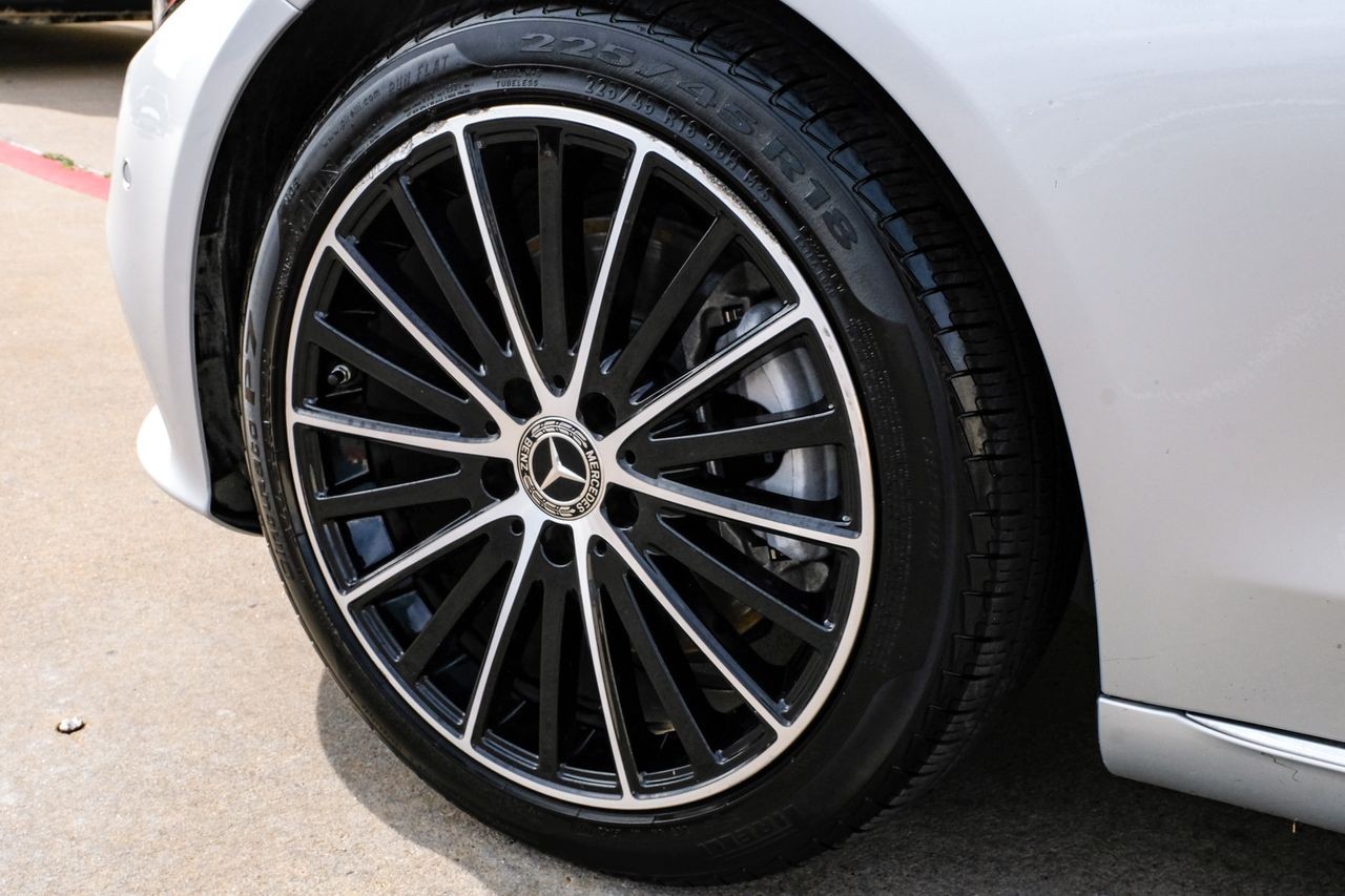 Mercedes-Benz C 300 Vehicle Main Gallery Image 56