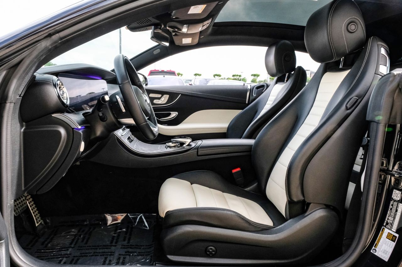 Mercedes-Benz E 450 Vehicle Main Gallery Image 04