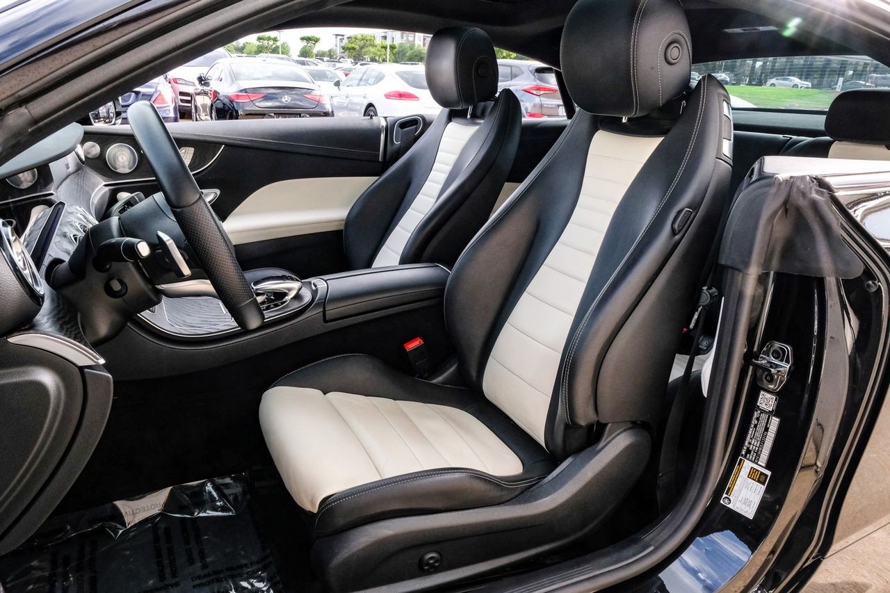 Mercedes-Benz E 450 Vehicle Main Gallery Image 35