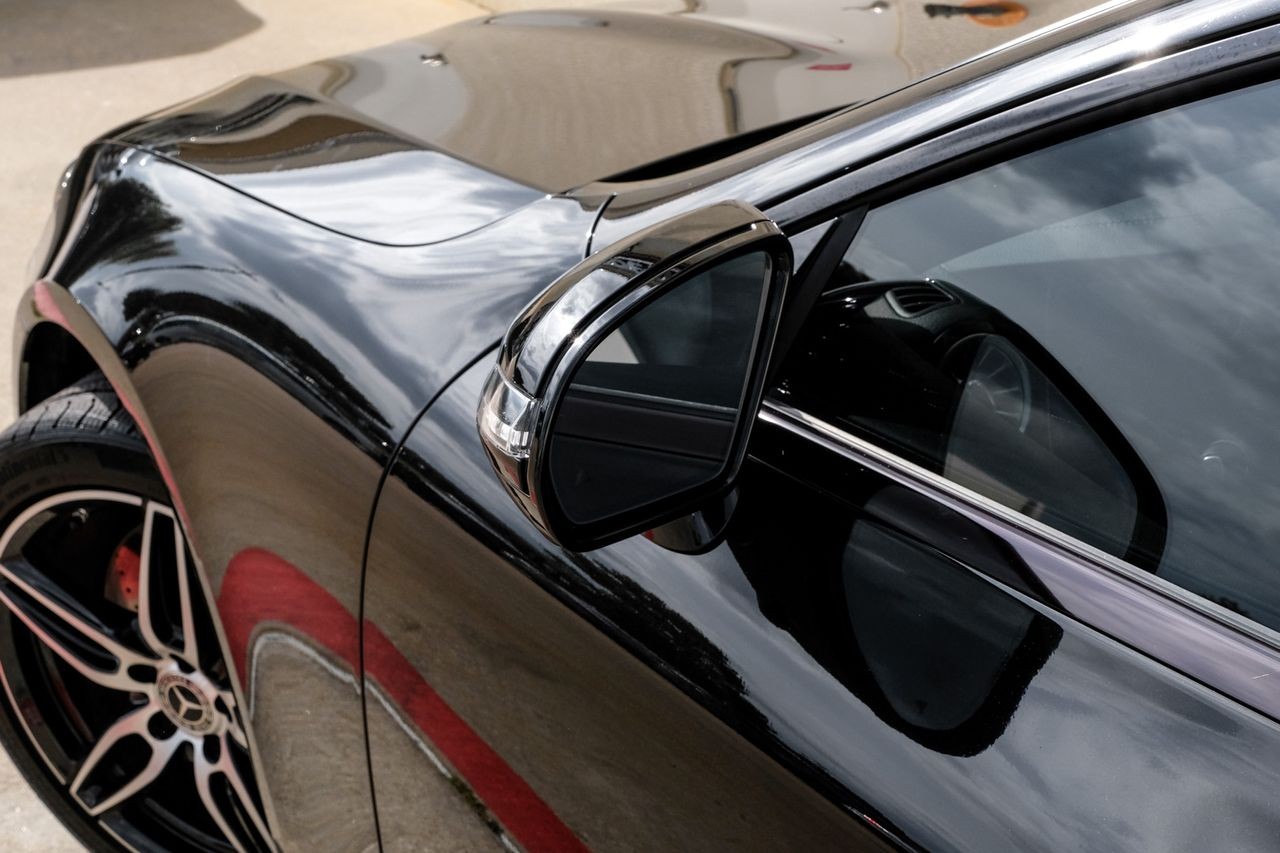 Mercedes-Benz E 450 Vehicle Main Gallery Image 41