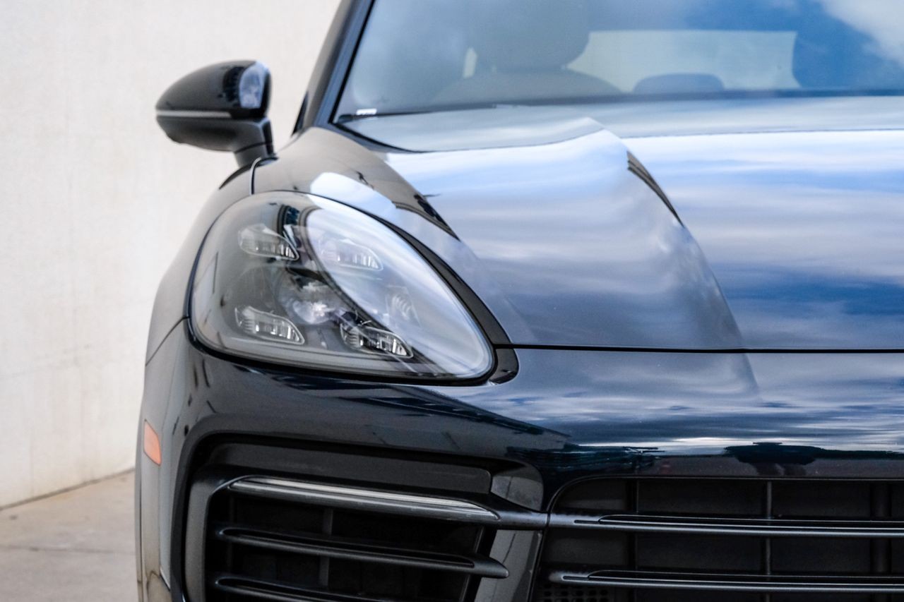 Porsche Cayenne Vehicle Main Gallery Image 54