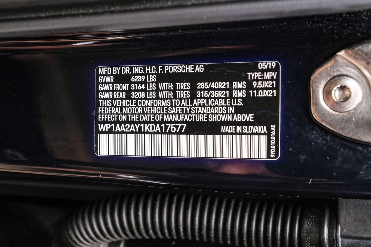 Porsche Cayenne Vehicle Main Gallery Image 65