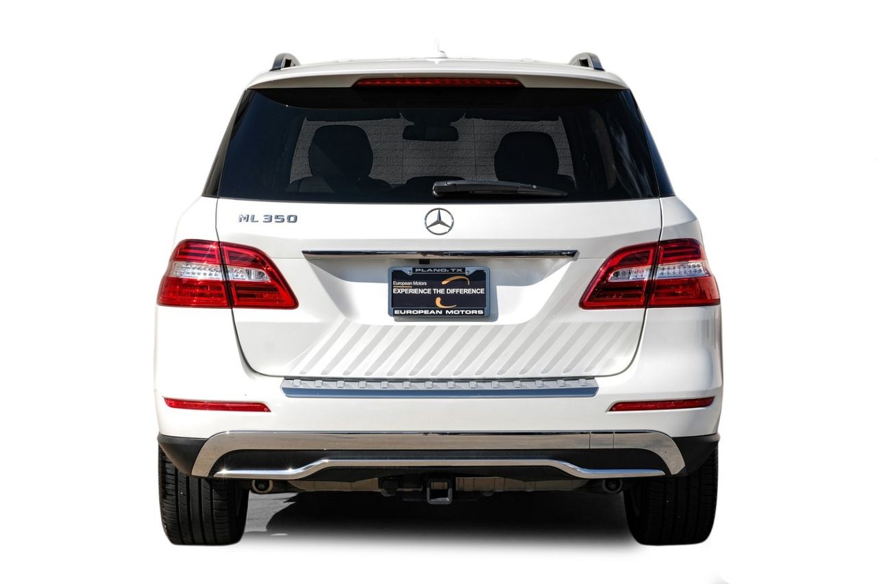 Mercedes-Benz M-Class Vehicle Main Gallery Image 10